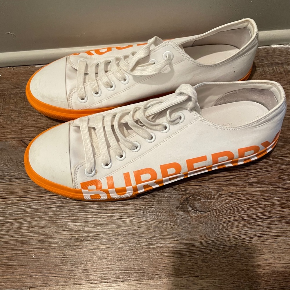 Burberry sneakers